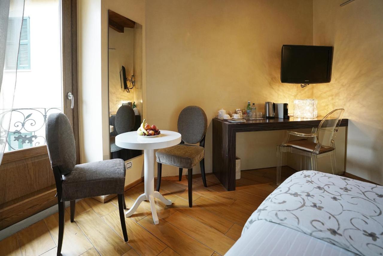 Il Portico - 1711 Luxury Guest House Arlate Kültér fotó